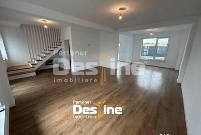 Casă cu 4 camere cu Teren 700 Mp în Rediu - 15