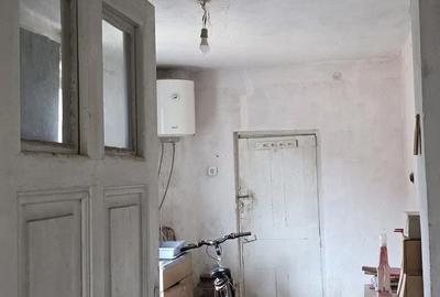 Casă cu 3 camere cu Teren 89 Mp în Drăgășani - 2
