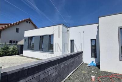 Duplex cu 4 camere cu Canalizare în Moșnița Nouă - 2