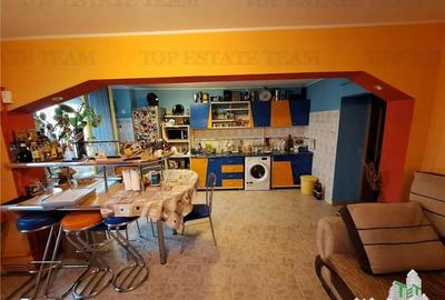 Apartament cu 3 camere decomandat în Central - 2