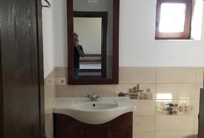 Casă cu Teren 400 Mp în Horia - 4