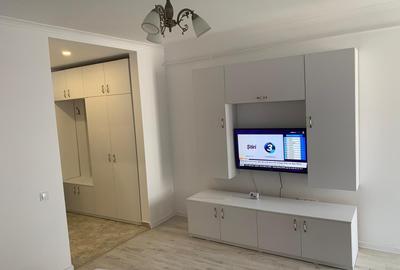 Garsoniera decomandata,mobikata si utilata-Militari Residence