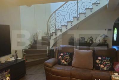 Casă cu 7 camere cu Teren 1170 Mp în Central - 4