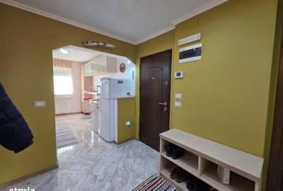 Apartament cu 4 camere decomandat în Central