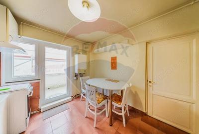 Apartament cu 4 camere semidecomandat, mobilat în Intim - 5