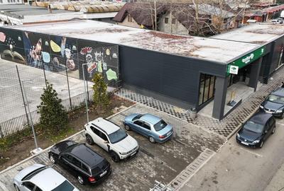 Investitie SLOBOZIE piață mare spațiu comercial + teren; PROPRIETAR - 10