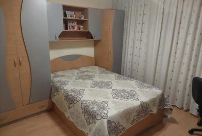 Apartament cu 2 camere decomandat în Micro 14