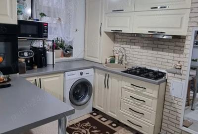 Apartament cu 3 camere decomandat în Central - 4