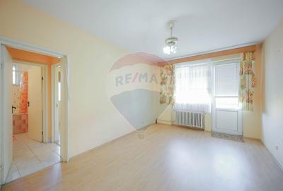 Apartament cu 3 camere de vanzare, zona Rogerius - 7