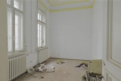 Spațiu comercial, de 580 mp, în P-ța Romană - 25