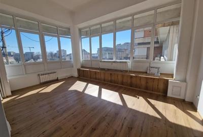 Birou, 200 mp în Ultracentral
