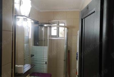 Inchiriez apartament - 2