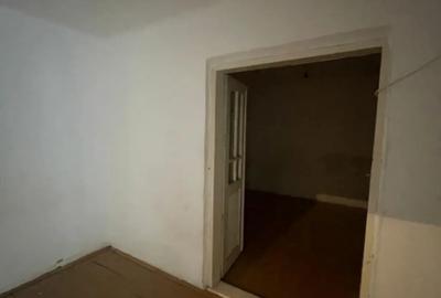 Casă cu 3 camere cu Garaj în Stadion - 7