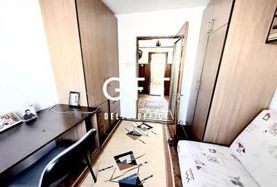 Apartament cu 3 camere decomandat în Independenței - 1
