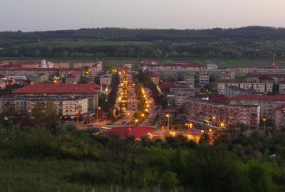 Apartament cu 3 camere decomandat în Central - 2