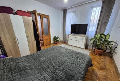 Casa 4 cam 200mp, caramida teren 509 mp mobilata zona Centr - 16