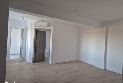 Apartament cu 2 camere decomandat în Gherăiești - 4