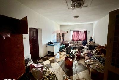 Casă cu 4 camere cu Teren 7727 Mp în Cârligele - 10