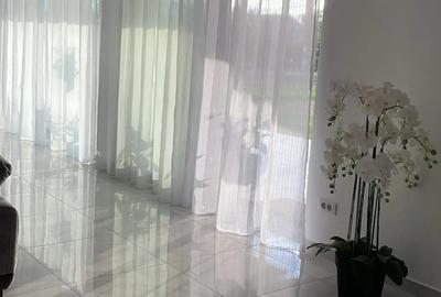 Vand casa cu 2500mp de teren. Zona frumoasa ?i lini?tita! Vand casa cu 2500mp de teren. Zona frumoasa ?i lini?tita! - 2