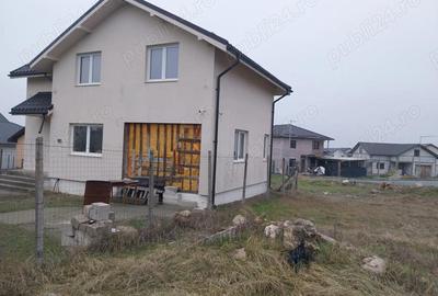 Casă în Valu lui Traian - 1