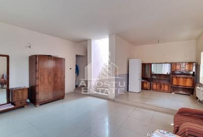 Casă cu 5 camere cu Teren 200 Mp în Mehala - 10