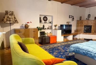 Casă cu 5 camere cu Teren 21111 Mp în Central