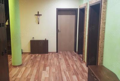 Casă cu 5 camere cu Teren 947 Mp în Giarmata