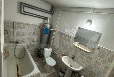 Casă cu Teren 350 Mp în Central - 1