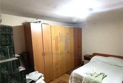 Casa, zona Chercea, constructie BOLTARI, anul 2000 - 13