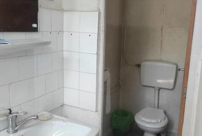 Spațiu comercial, de 249 mp, în Central - 1