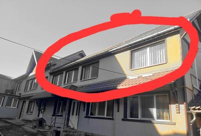 Inchiriez apartament la casa 2camere - 2