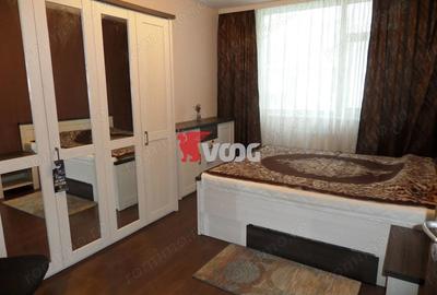 Apartament cu 3 camere decomandat în Circumvalațiunii - 8