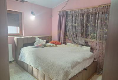 Casă individuală cu 4 camere cu Canalizare în Central - 24