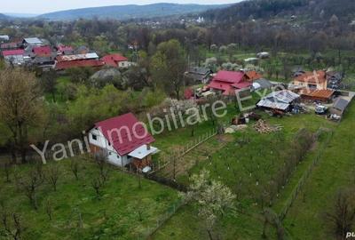 Casă în Mușătești - 2