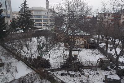 Apartament doua camere, etaj 3, mobilat si utilat, CT, langa biserica Precista - 19