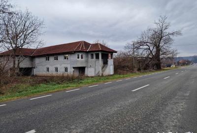 Casă individuală cu 6 camere cu Teren 10756 Mp în Exterior Sud - 4