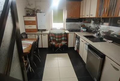 Vand apartament 3 camere - 1