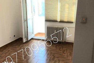 Garsonieră decomandată, mobilată în Tei - 5