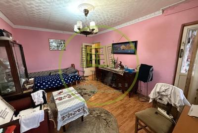 Apartament, 2 camere, 54 mp, decomandat, Rovine, Zona Cofetaria Damarin - 2