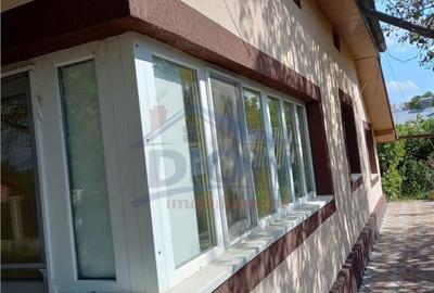 Casă cu 4 camere în Central - 2