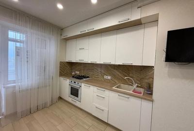 Garsonieră decomandată în Vitan