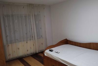 Garsonieră decomandată în Central - 2