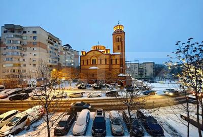 Apartament cu 3 camere decomandat în Decebal