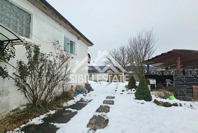 Casă cu 3 camere cu Teren 2317 Mp în Roșia - 2