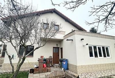 Casă individuală cu 6 camere cu Canalizare în Poiana - 3