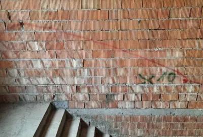 Casă cu 5 camere cu Teren 500 Mp în Păulești - 7
