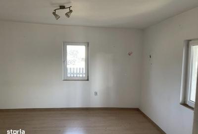 Casă cu 3 camere în Dănila - 2