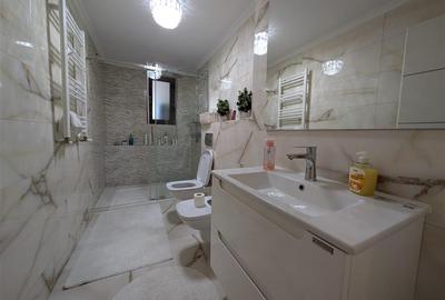 Apartament cu 3 camere decomandat în Cug - 7