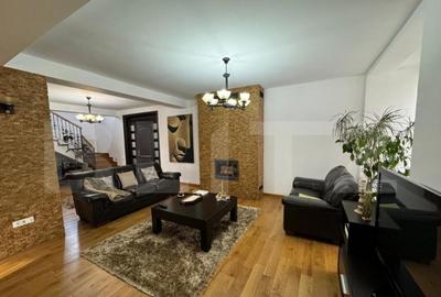 Casa impresionanta , 250 mp , cu gradina generoasa 1000 mp , - 25