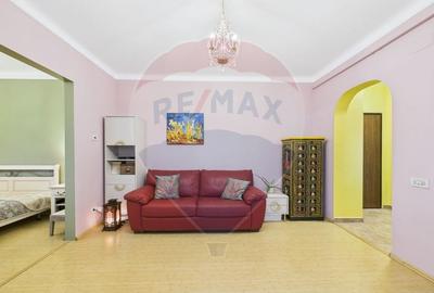 Apartament cu 2 camere de vanzare pe strada Londra in zona Capitale - 3